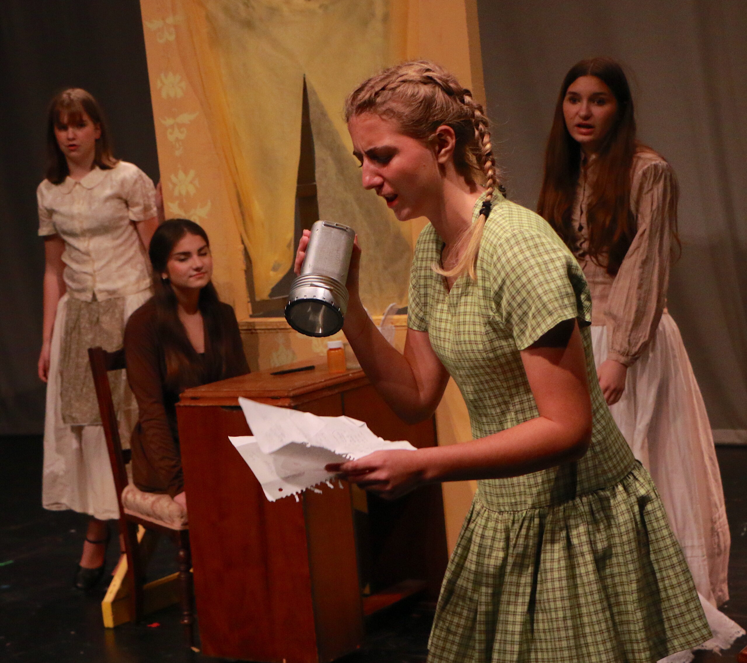 Wallpaper student performer(s)